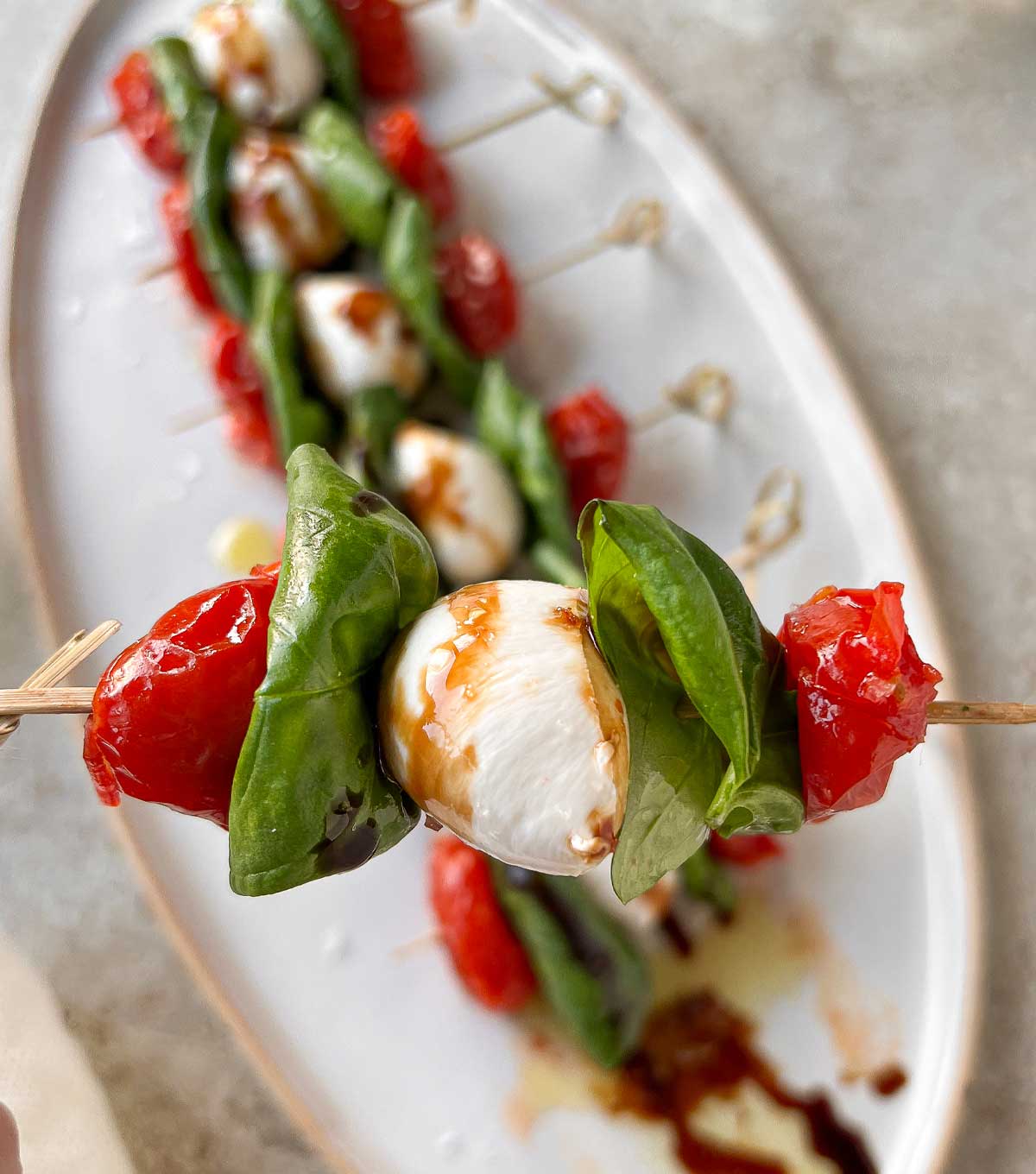 Roasted Tomato Caprese Appetizer Bites